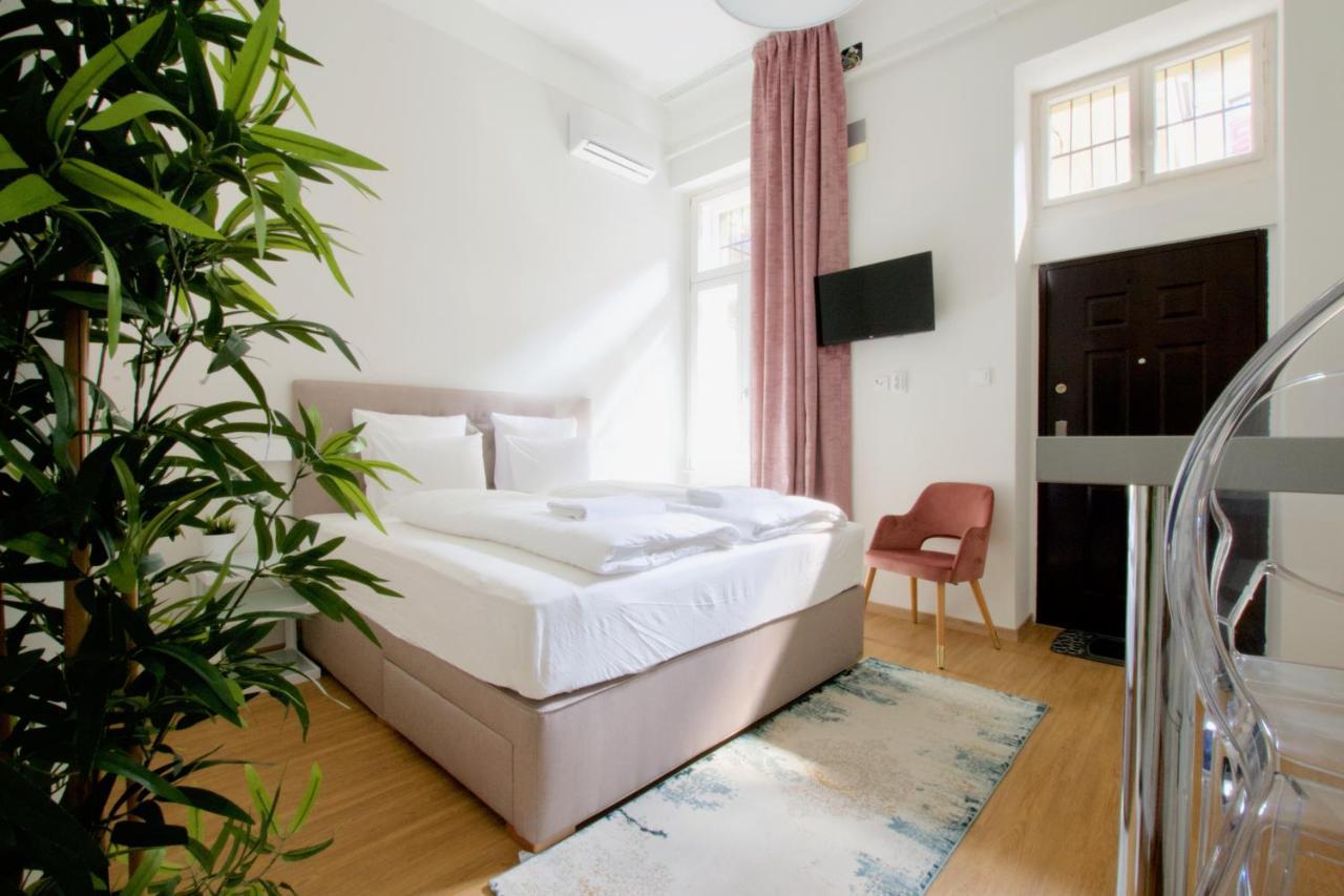 Europest Luxury Suites Budapest Exterior foto